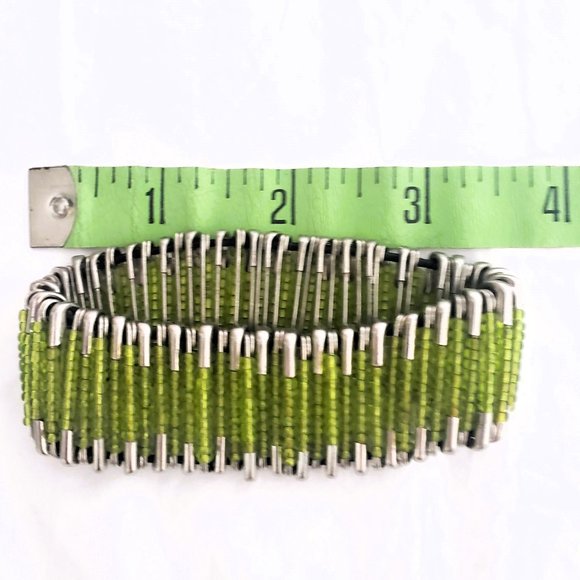 Vintage Fun and Funky Lime Green Beaded Safety Pin Bracelet - Picture 5 of 6